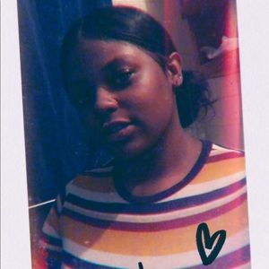 Meet your Posher, Jeniah